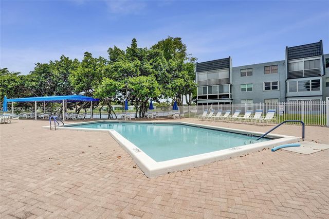 9070 Lime Bay Blvd 110, Tamarac, FL 33321
