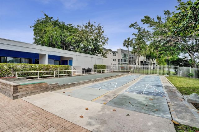 9070 Lime Bay Blvd 110, Tamarac, FL 33321