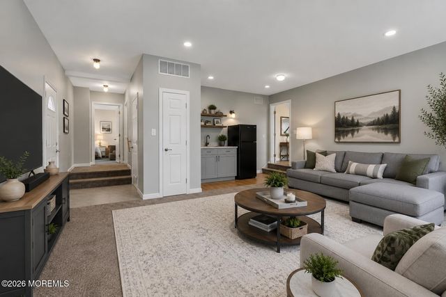 18 Coral Drive, Howell, NJ 07731