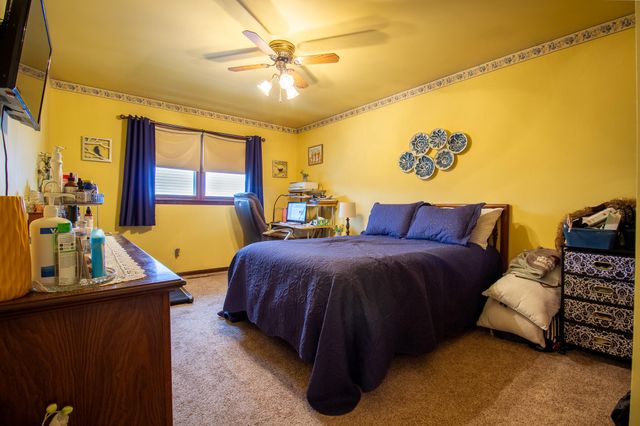 1241 Willow Lane, Schererville, IN 46375