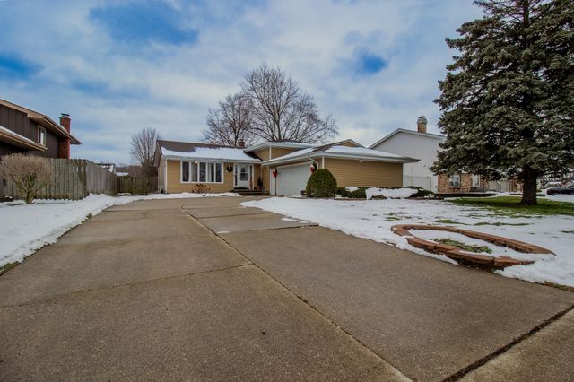 1241 Willow Lane, Schererville, IN 46375