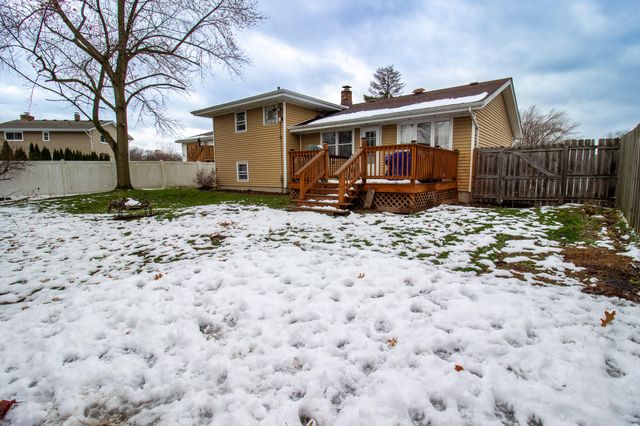 1241 Willow Lane, Schererville, IN 46375