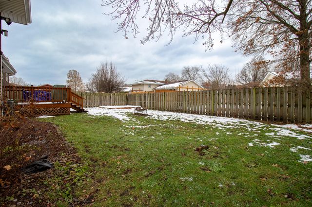 1241 Willow Lane, Schererville, IN 46375