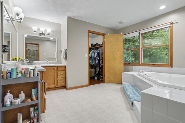 128 Pheasant Run, Battle Creek City, MI 49015