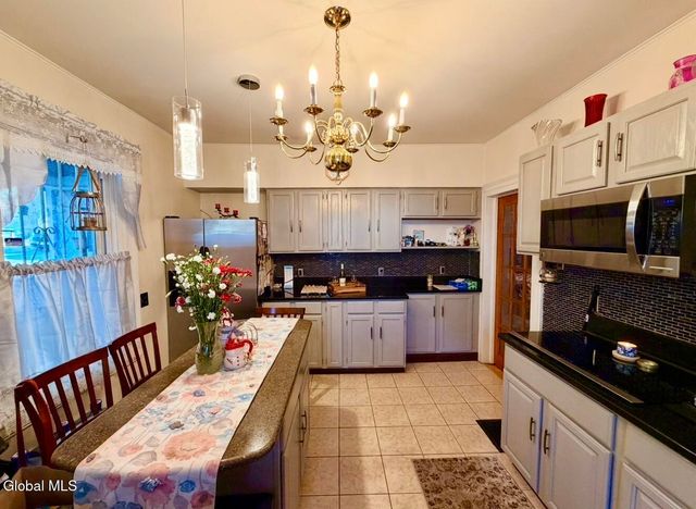 434 Furman Street, Schenectady, NY 12304