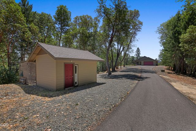 1095 Ingalls Lane, Wilderville, OR 97543