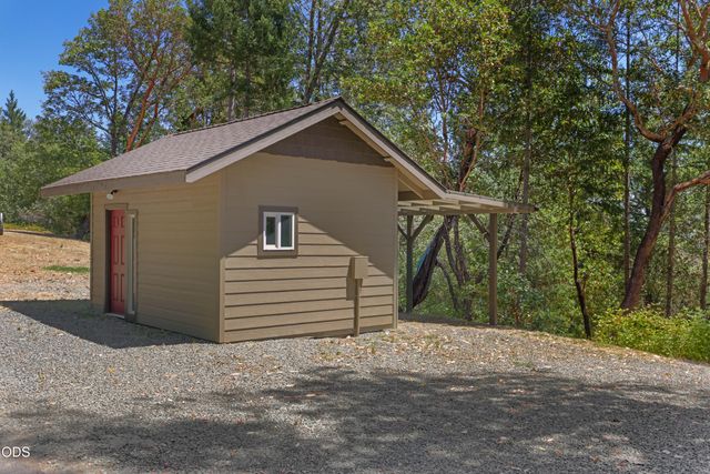 1095 Ingalls Lane, Wilderville, OR 97543