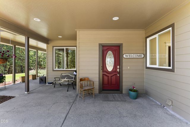 1095 Ingalls Lane, Wilderville, OR 97543