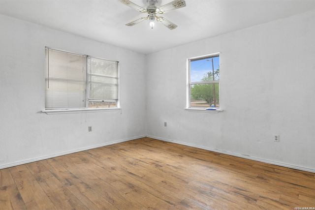 509 W County Road 678, Natalia, TX 78059