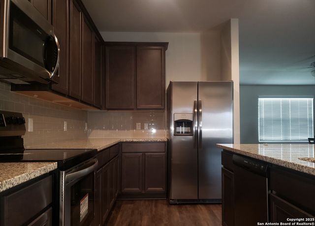 2027 Sisyphus View, San Antonio, TX 78245