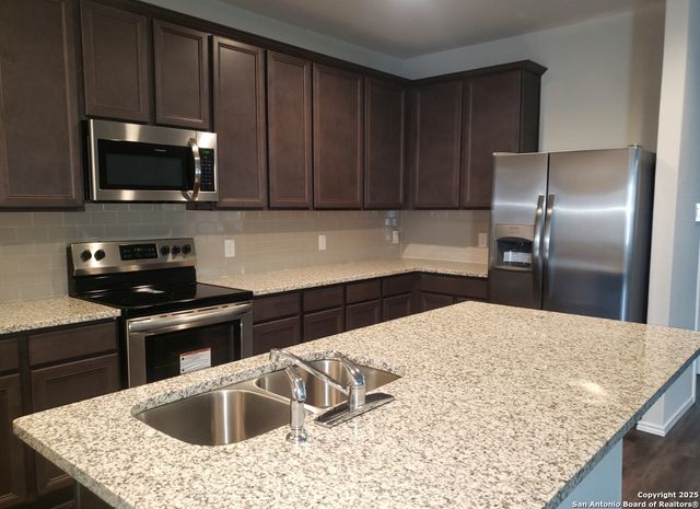 2027 Sisyphus View, San Antonio, TX 78245