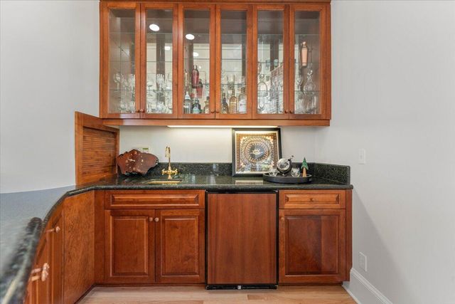 15888 El Camino Robles Road, Redding, CA 96001