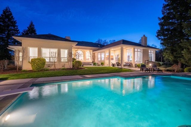 15888 El Camino Robles Road, Redding, CA 96001