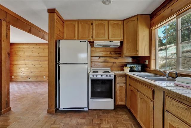 14956 Ballantree Ln, Grass Valley, CA 95949