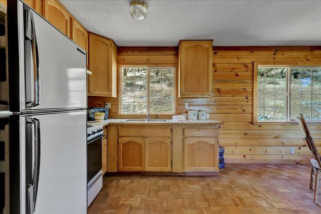 14956 Ballantree Ln, Grass Valley, CA 95949