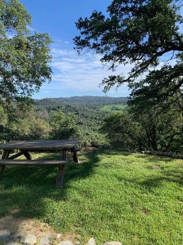 14956 Ballantree Ln, Grass Valley, CA 95949