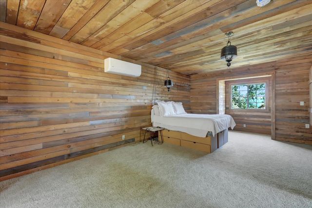 14956 Ballantree Ln, Grass Valley, CA 95949