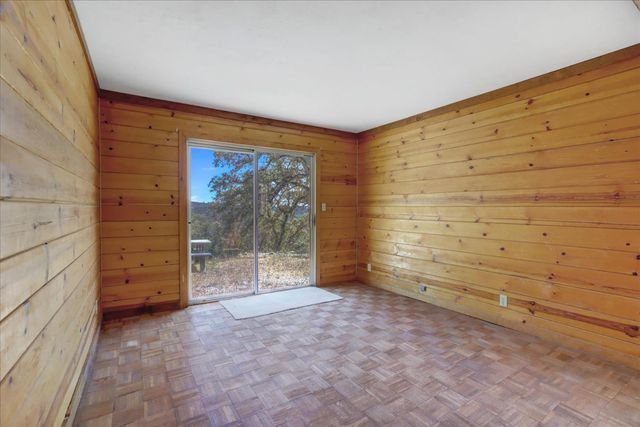 14956 Ballantree Ln, Grass Valley, CA 95949