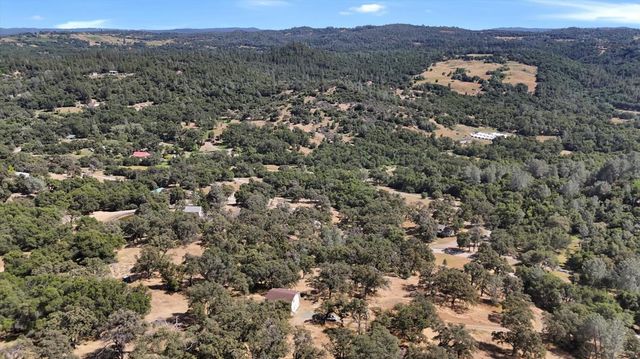 14956 Ballantree Ln, Grass Valley, CA 95949