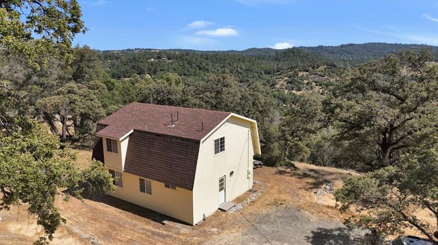 14956 Ballantree Ln, Grass Valley, CA 95949