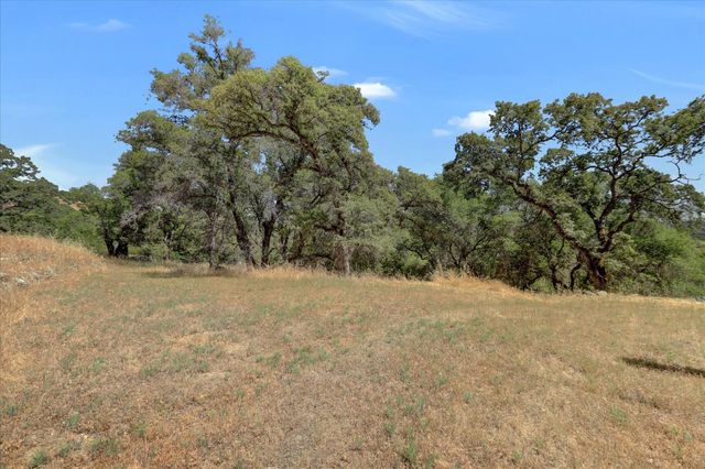 14956 Ballantree Ln, Grass Valley, CA 95949