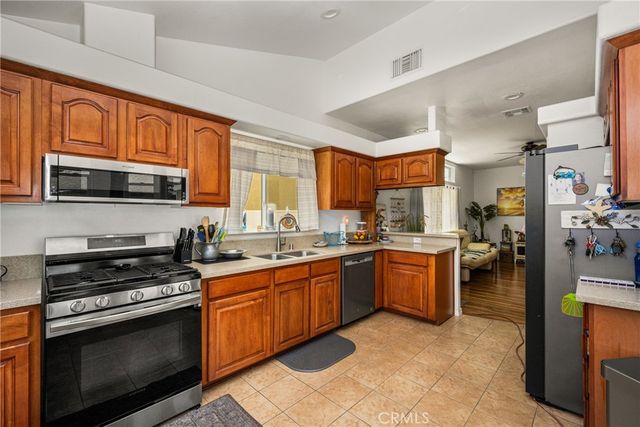 17041 B Lane, Huntington Beach, CA 92647