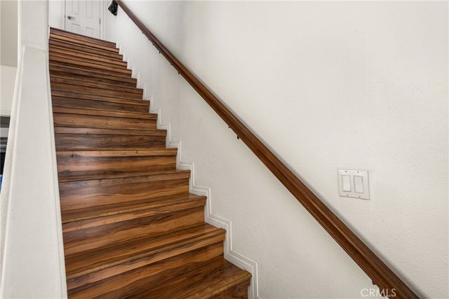 17041 B Lane, Huntington Beach, CA 92647