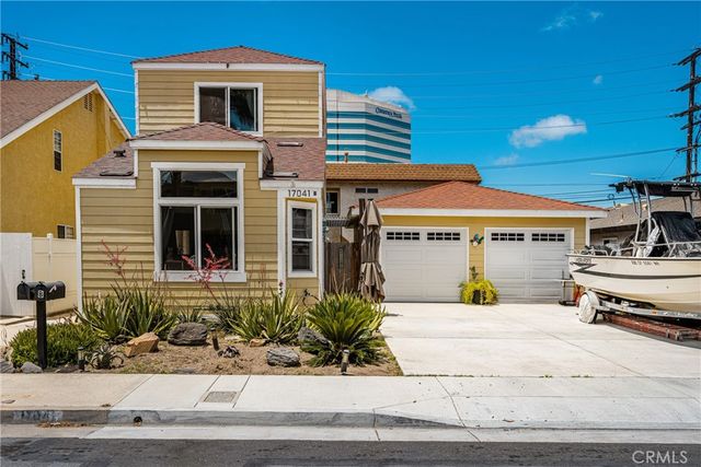 17041 B Lane, Huntington Beach, CA 92647