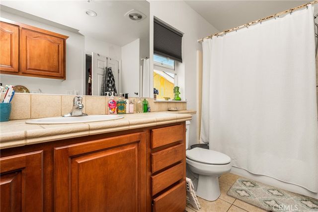 17041 B Lane, Huntington Beach, CA 92647
