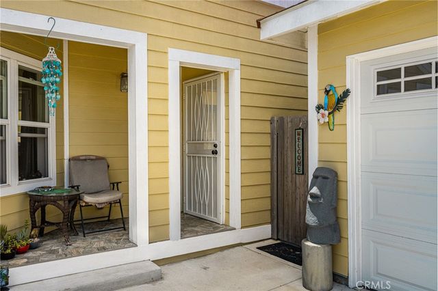 17041 B Lane, Huntington Beach, CA 92647
