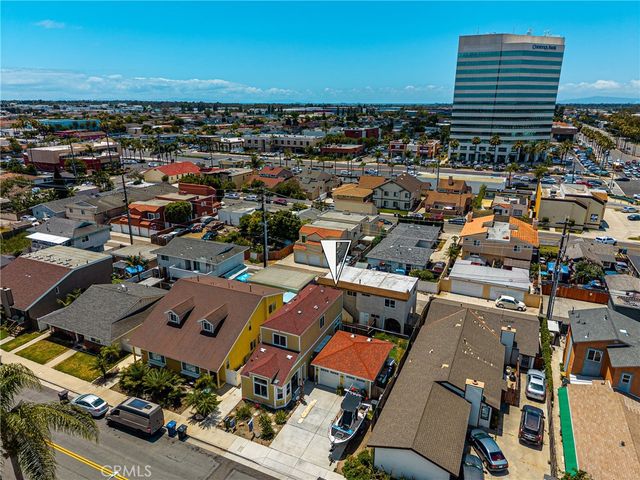 17041 B Lane, Huntington Beach, CA 92647