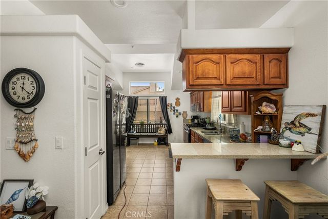 17041 B Lane, Huntington Beach, CA 92647