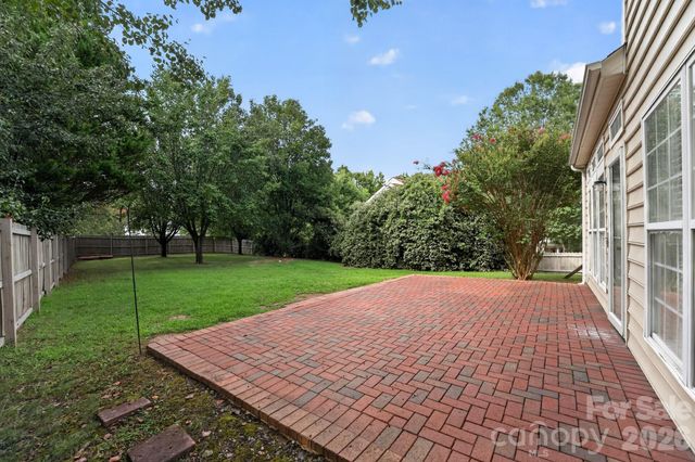 8220 Upsall Court, Charlotte, NC 28215