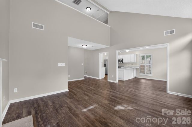 8220 Upsall Court, Charlotte, NC 28215