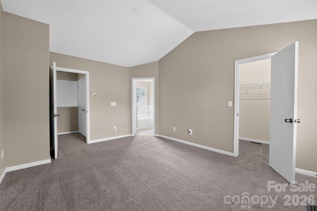 8220 Upsall Court, Charlotte, NC 28215
