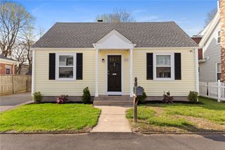 51 Hope Street, Lincoln, RI 02865