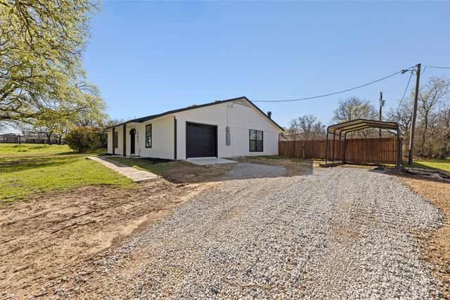 203 Red Bird Court, Cleburne, TX 76058