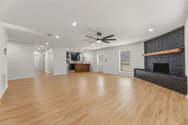 203 Red Bird Court, Cleburne, TX 76058