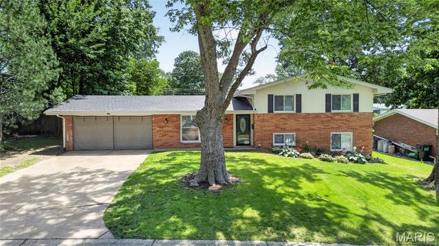 824 English Lane, Belleville, IL 62223