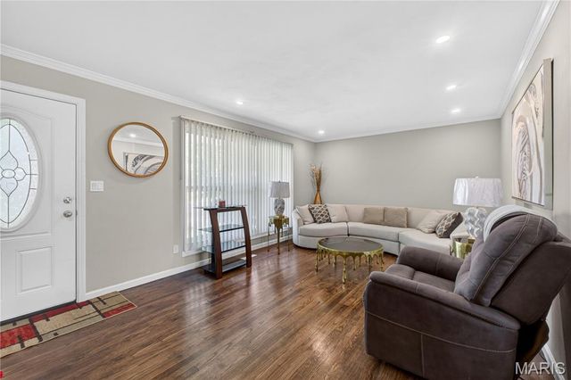 824 English Lane, Belleville, IL 62223