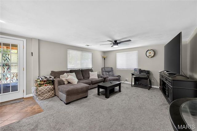 824 English Lane, Belleville, IL 62223