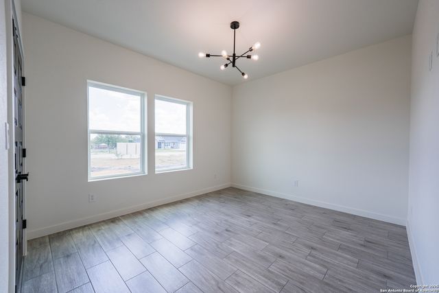 122 Ranchero Way, Natalia, TX 78059