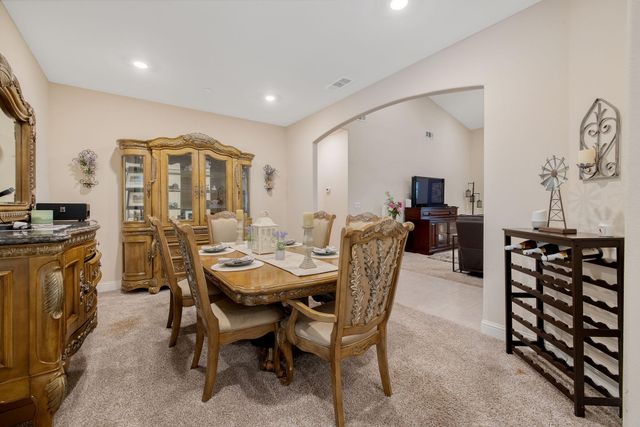 1833 Softwind Drive, Tulare, CA 93274