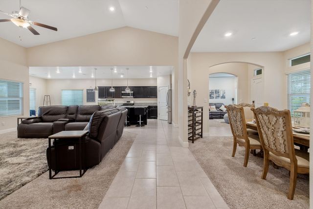 1833 Softwind Drive, Tulare, CA 93274