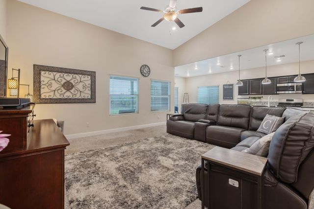 1833 Softwind Drive, Tulare, CA 93274