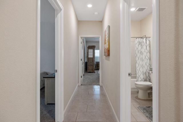 1833 Softwind Drive, Tulare, CA 93274