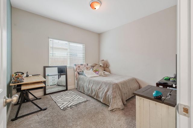 1833 Softwind Drive, Tulare, CA 93274