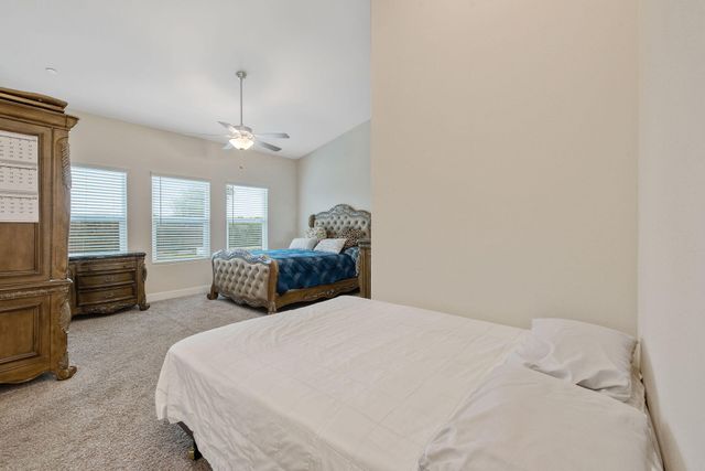 1833 Softwind Drive, Tulare, CA 93274