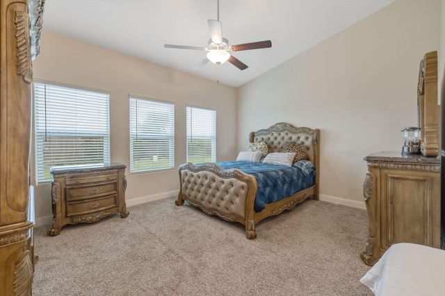 1833 Softwind Drive, Tulare, CA 93274