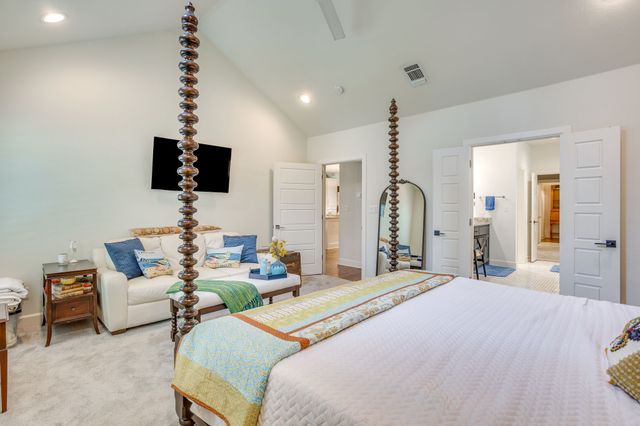 4104 Pershing Avenue, Fort Worth, TX 76107